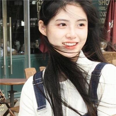 忧郁小女孩